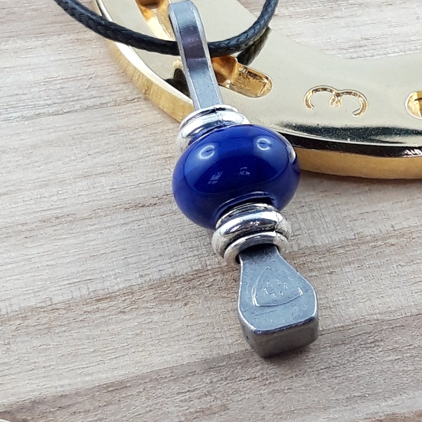Glücksbringer mit Hufnagel mit Keramikperle