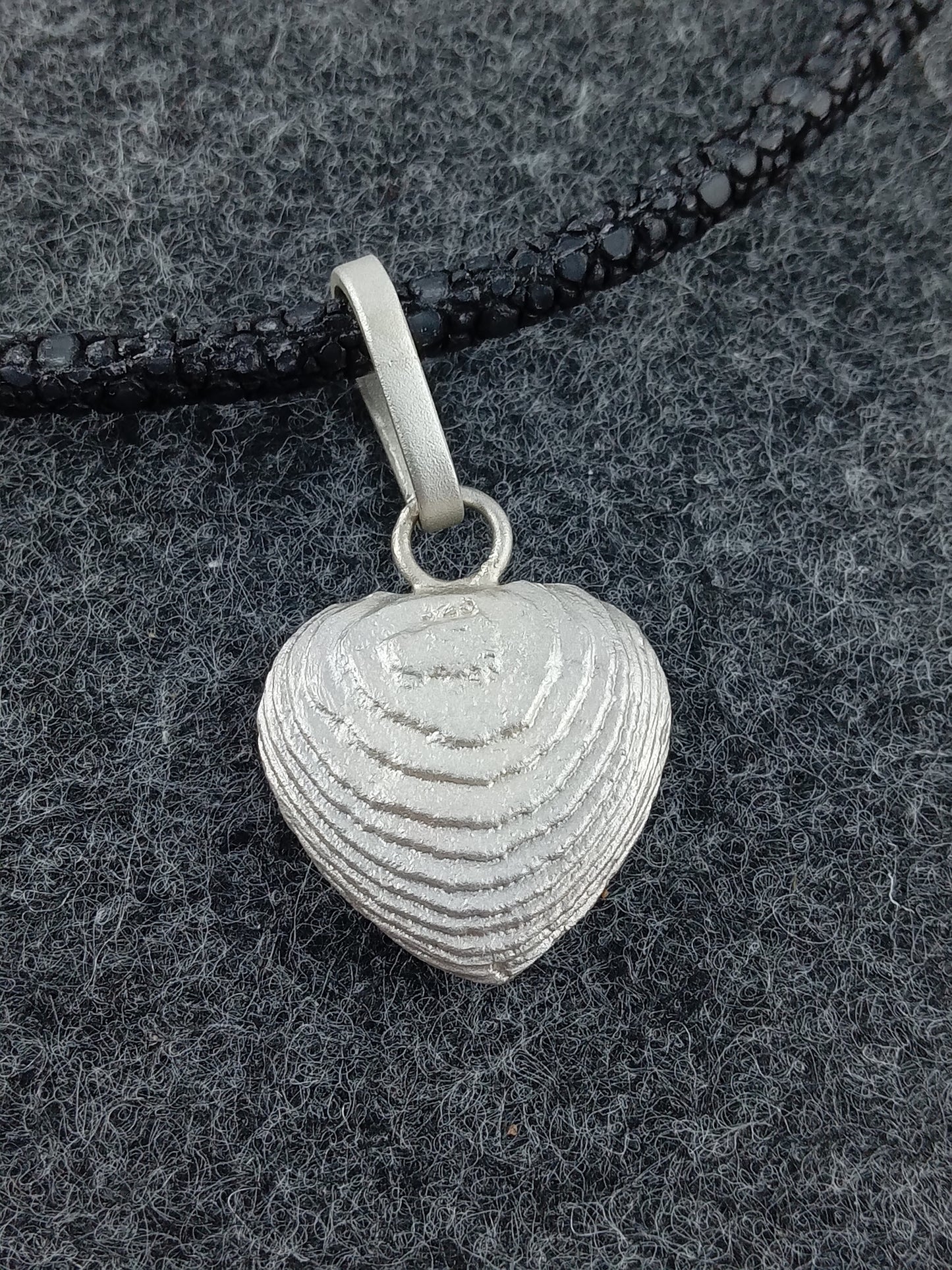 Schöne Kette mit einem Herz aus 925er Silber (Einzelstück)