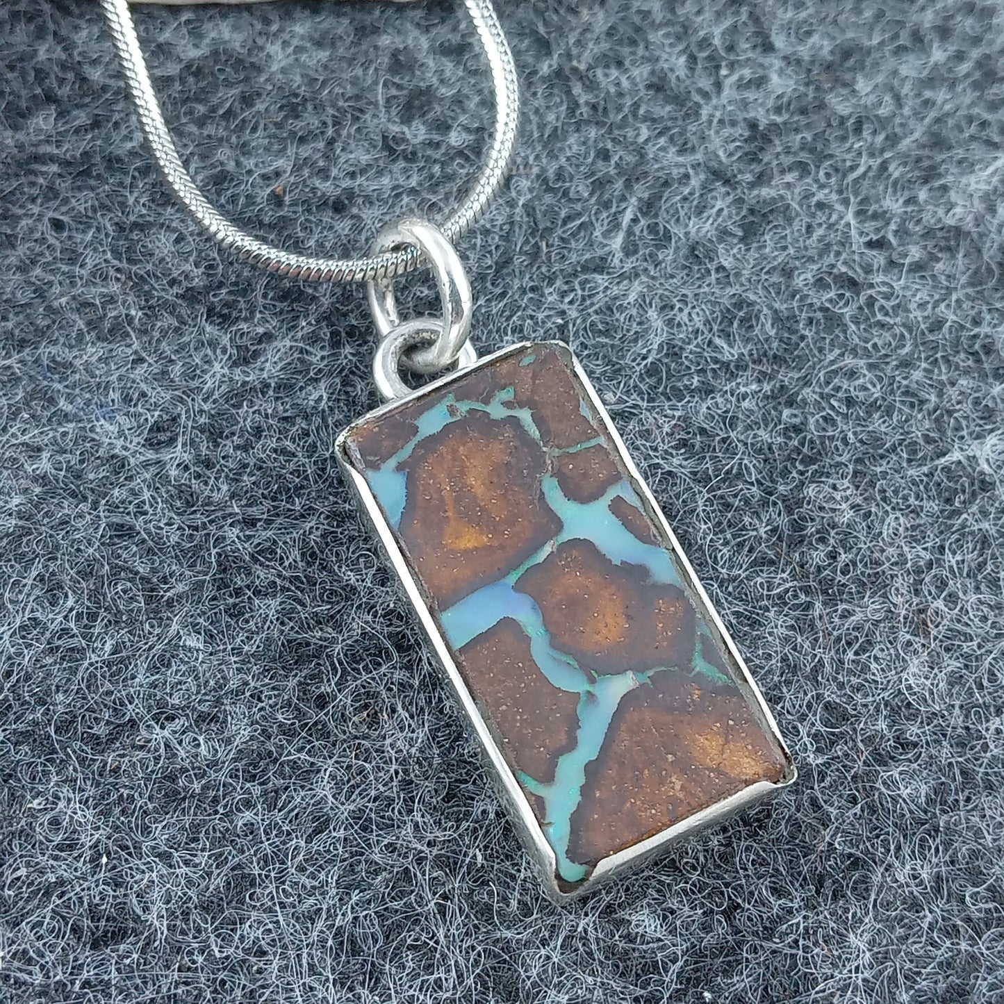 Anhänger mit Boulderopal (925er Silber)