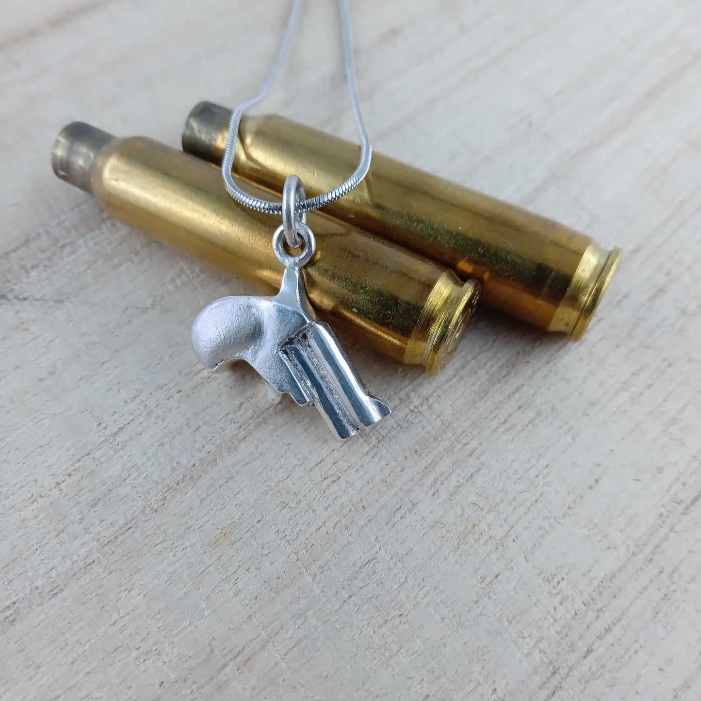 Kette mit Anhänger "Deringer" aus Silber