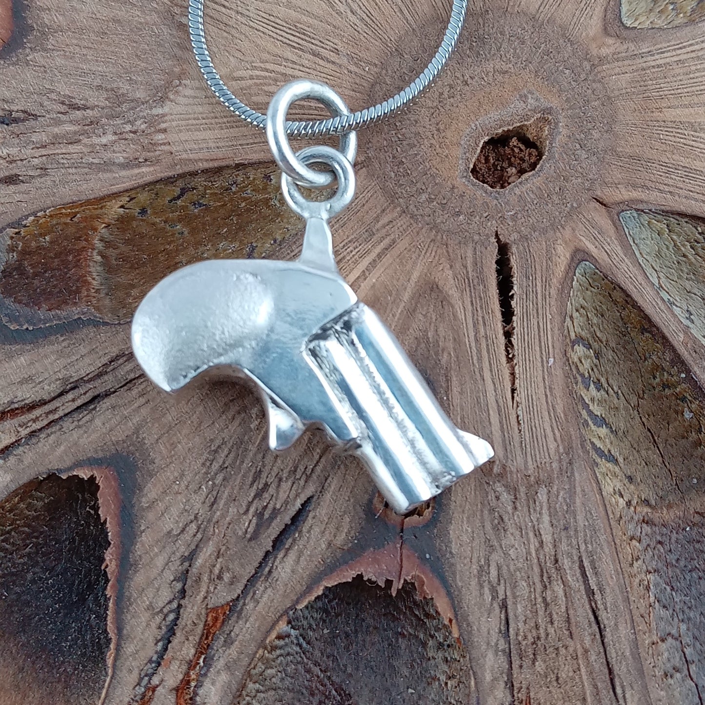 Kette mit Anhänger "Deringer" aus Silber