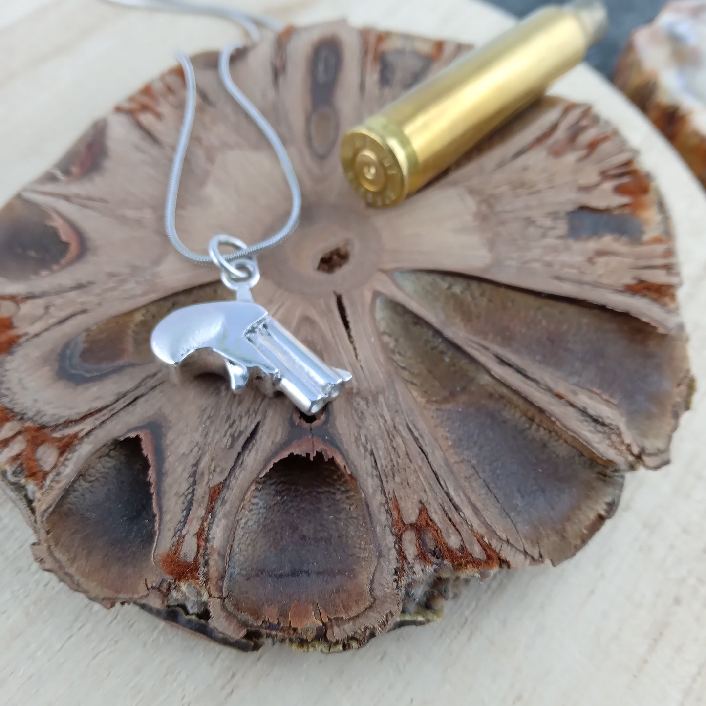 Kette mit Anhänger "Deringer" aus Silber