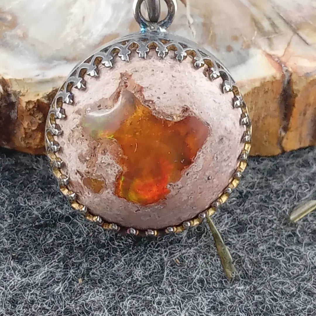 Anhänger mit mexikanischem Feueropal (925er Silber)