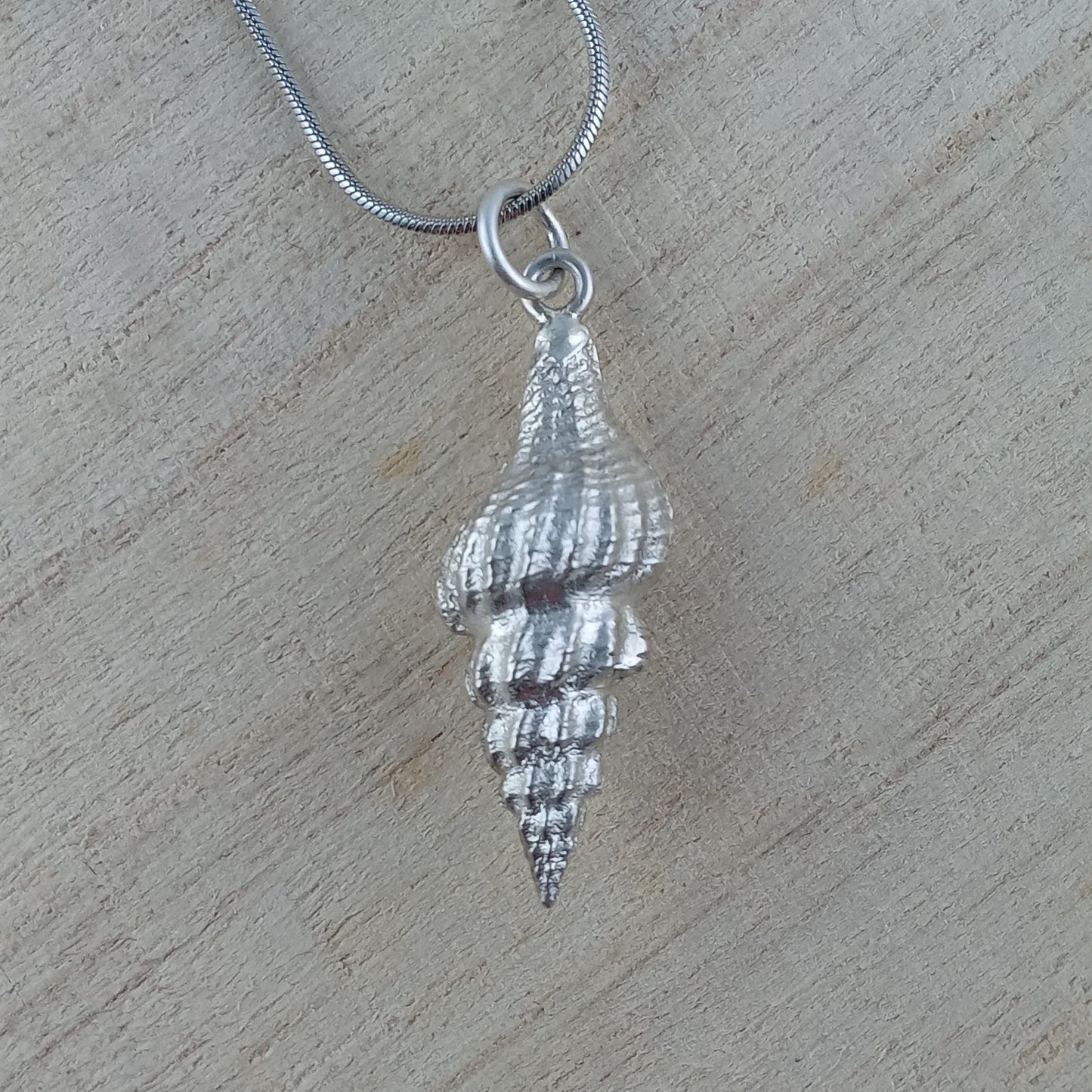 Schöne Kette mit Schnecke aus 925er Silber