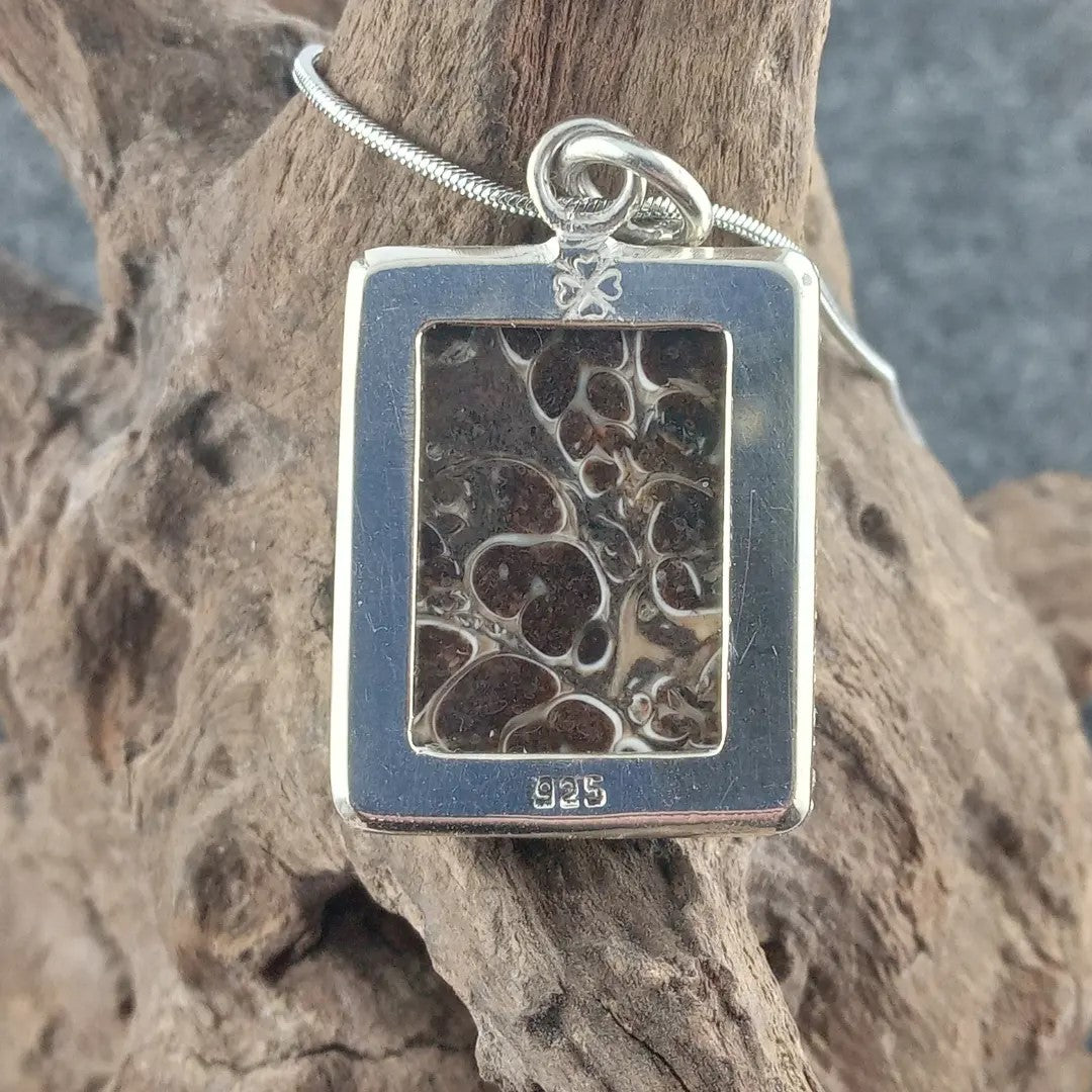 Anhänger mit fossilen Schnecken (925er Silber)