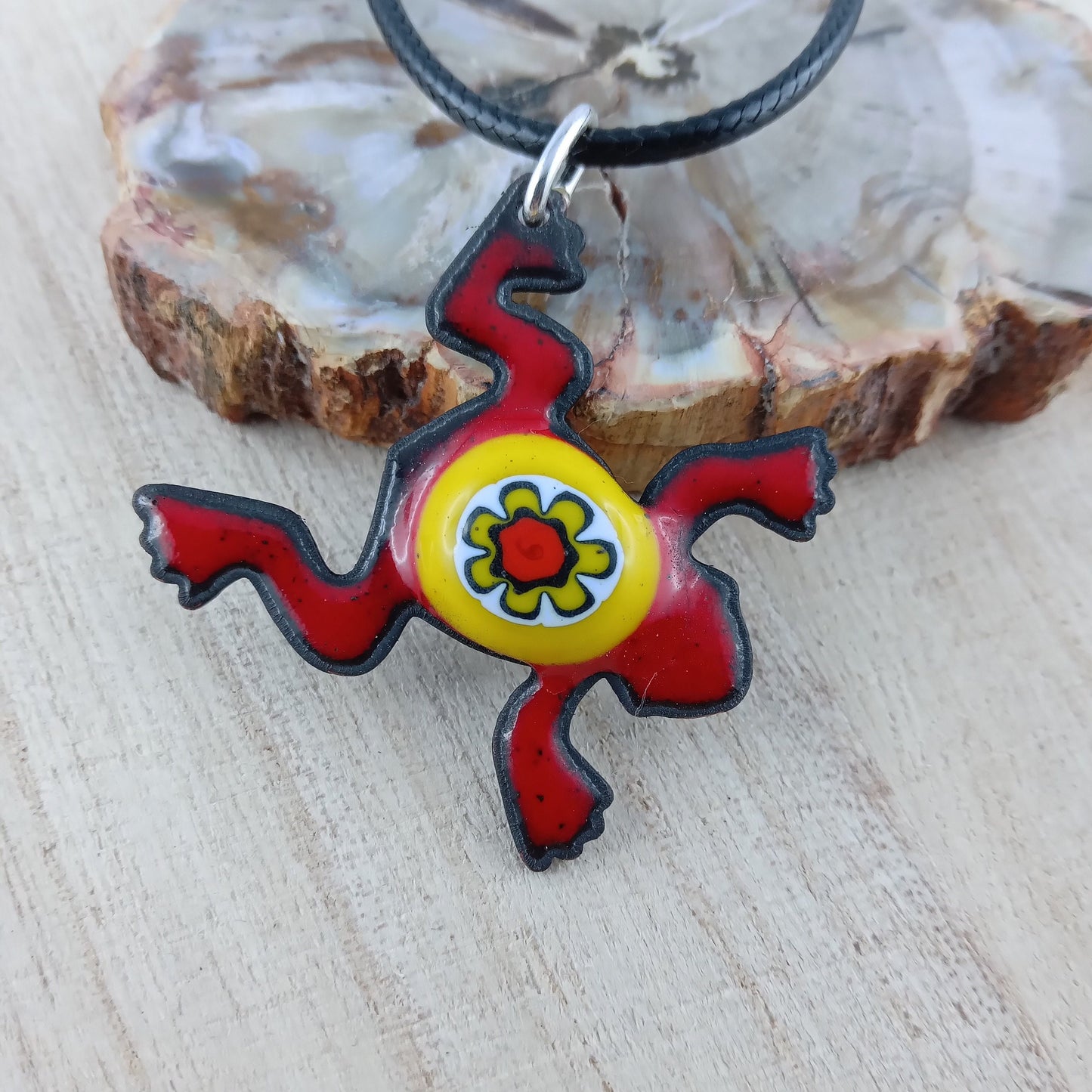 Pendant with enamel, frog pendant with chain